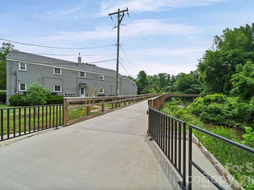 241 Wakefield Drive, Charlotte, NC 28209.  MLS# CAR4386531, YatesRealty ID 27603. 