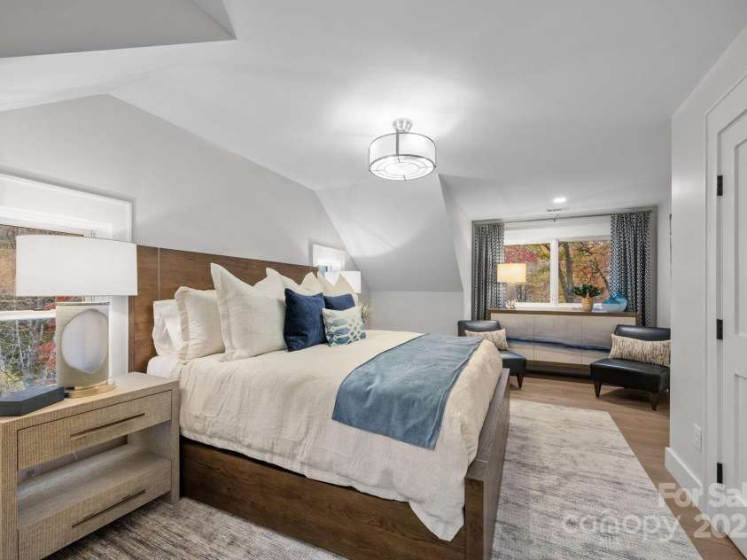 95 Cardinal Trace, Lake Toxaway, NC 28747.  MLS# CAR4317545, YatesRealty ID 27603. Bed Rm Suite #3