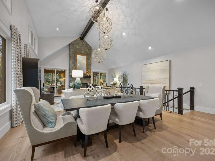 95 Cardinal Trace, Lake Toxaway, NC 28747.  MLS# CAR4317545, YatesRealty ID 27603. Great Rm