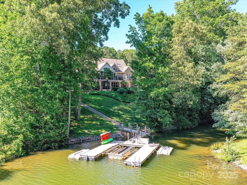 4290 Barbrick Street, Sherrills Ford, NC 28673.  MLS# CAR4261537, YatesRealty ID 27604. 