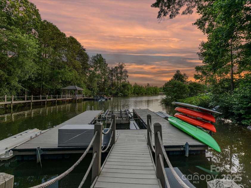 4290 Barbrick Street, Sherrills Ford, NC 28673.  MLS# CAR4261537, YatesRealty ID 27604. 