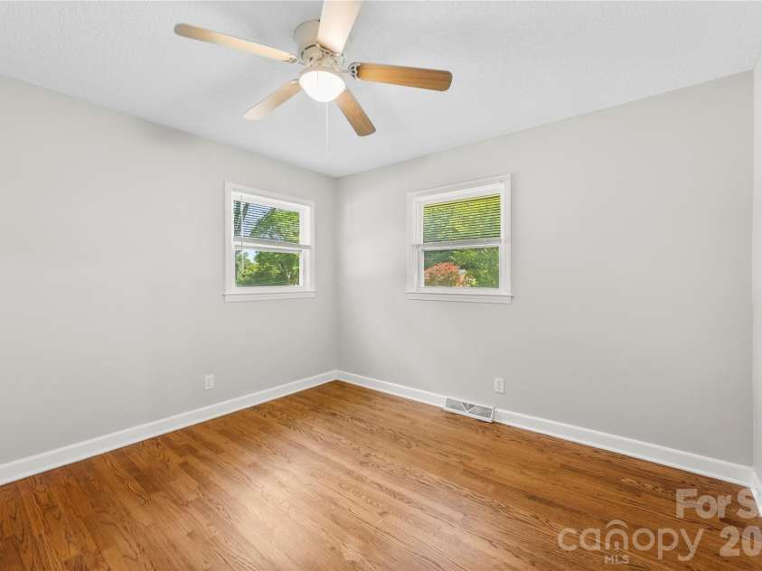 619 Greenbriar Avenue, Rock Hill, SC 29730.  MLS# CAR4387824, YatesRealty ID 27604. 