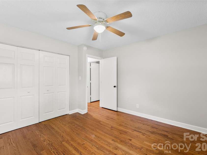 619 Greenbriar Avenue, Rock Hill, SC 29730.  MLS# CAR4387824, YatesRealty ID 27604. 