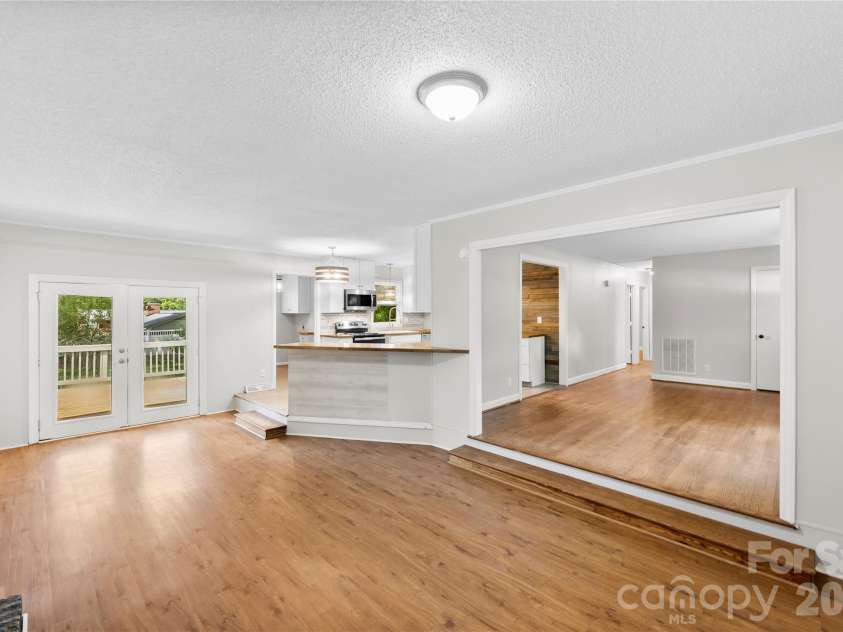 619 Greenbriar Avenue, Rock Hill, SC 29730.  MLS# CAR4387824, YatesRealty ID 27604. 