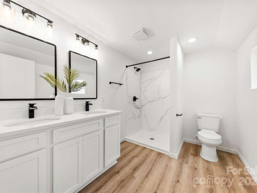 300 Cherry Street, Belmont, NC 28012.  MLS# CAR4269451, YatesRealty ID 27605. 