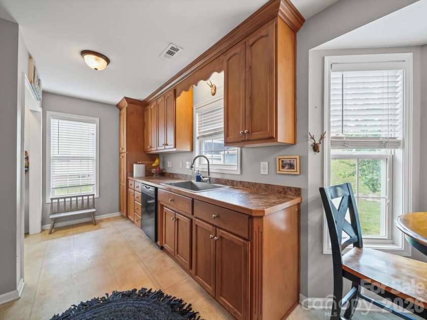 2017 Longhorn Drive, Dallas, NC 28034.  MLS# CAR4383813, YatesRealty ID 27606. 