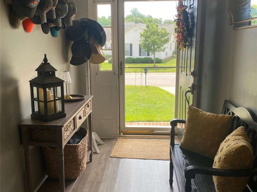 2017 Longhorn Drive, Dallas, NC 28034.  MLS# CAR4383813, YatesRealty ID 27606. 