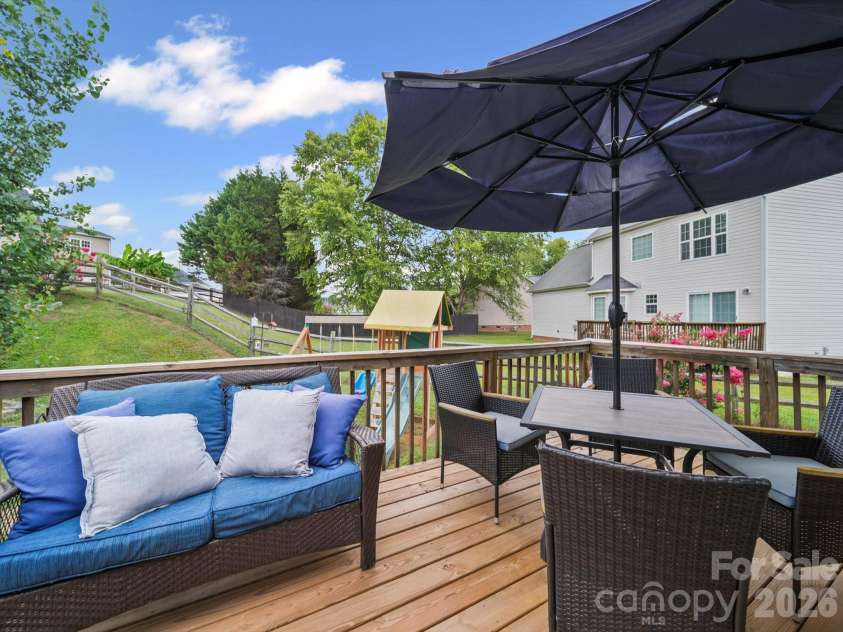 2017 Longhorn Drive, Dallas, NC 28034.  MLS# CAR4383813, YatesRealty ID 27606. 