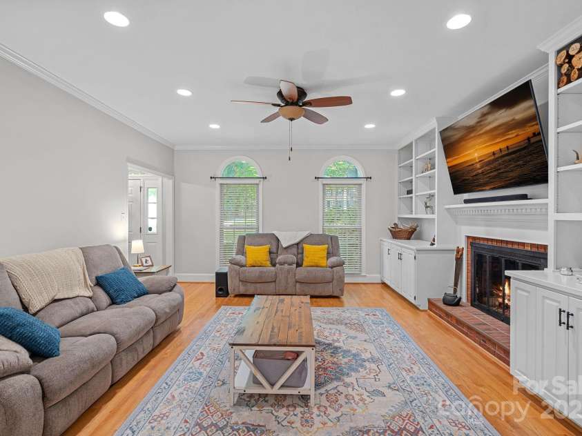 2358 Sparrow Drive, Rock Hill, SC 29732.  MLS# CAR4275988, YatesRealty ID 27607. 