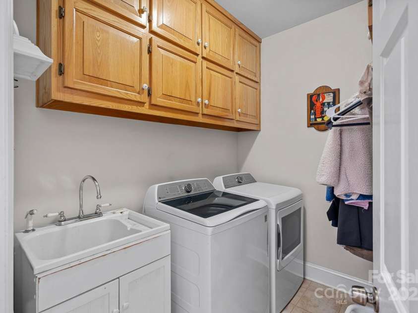 2358 Sparrow Drive, Rock Hill, SC 29732.  MLS# CAR4275988, YatesRealty ID 27607. 
