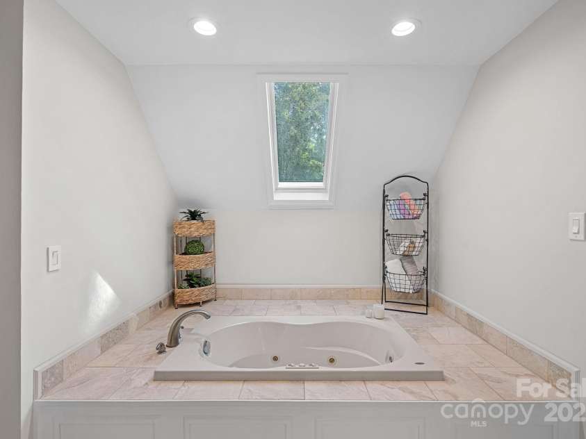 2358 Sparrow Drive, Rock Hill, SC 29732.  MLS# CAR4275988, YatesRealty ID 27607. 