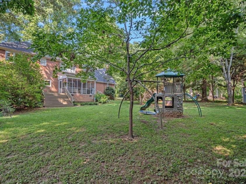 2358 Sparrow Drive, Rock Hill, SC 29732.  MLS# CAR4275988, YatesRealty ID 27607. 