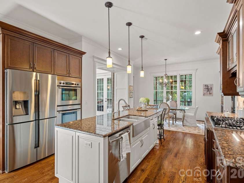 121 Willow Bend Court, Mooresville, NC 28117.  MLS# CAR4376613, YatesRealty ID 27608. 