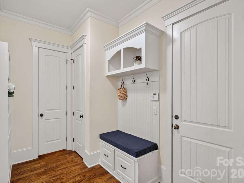 121 Willow Bend Court, Mooresville, NC 28117.  MLS# CAR4376613, YatesRealty ID 27608. 