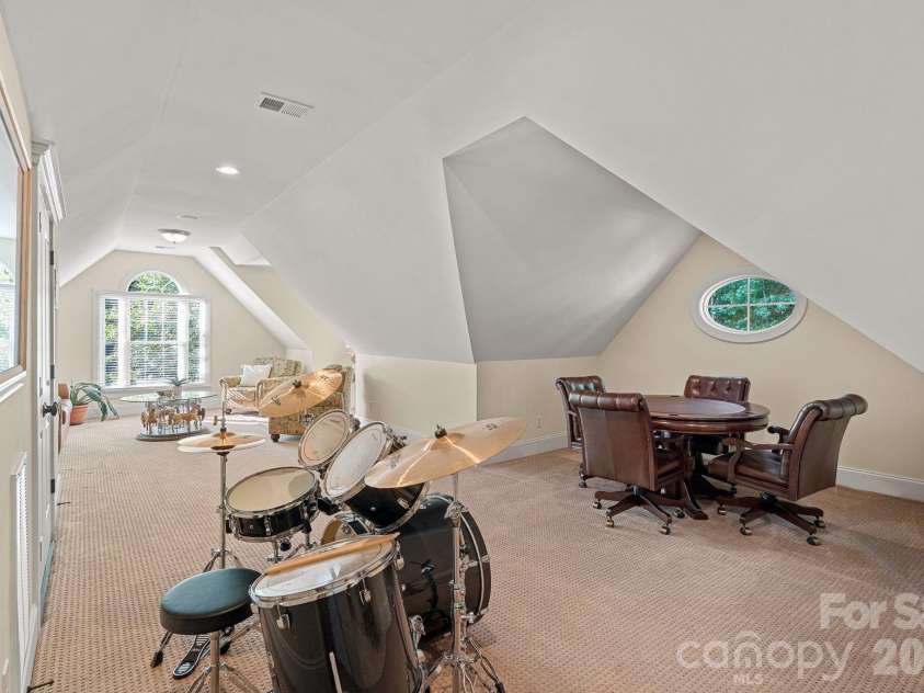 121 Willow Bend Court, Mooresville, NC 28117.  MLS# CAR4376613, YatesRealty ID 27608. 