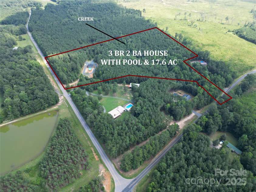 425 MARTIN Road, Wadesboro, NC 28170.  MLS# CAR4280277, YatesRealty ID 27608. 