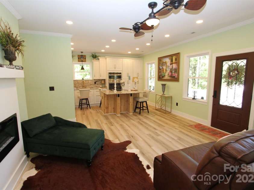 425 MARTIN Road, Wadesboro, NC 28170.  MLS# CAR4280277, YatesRealty ID 27608. 