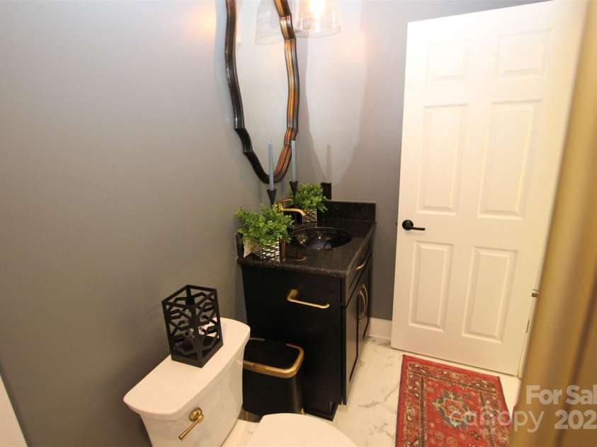 425 MARTIN Road, Wadesboro, NC 28170.  MLS# CAR4280277, YatesRealty ID 27608. 