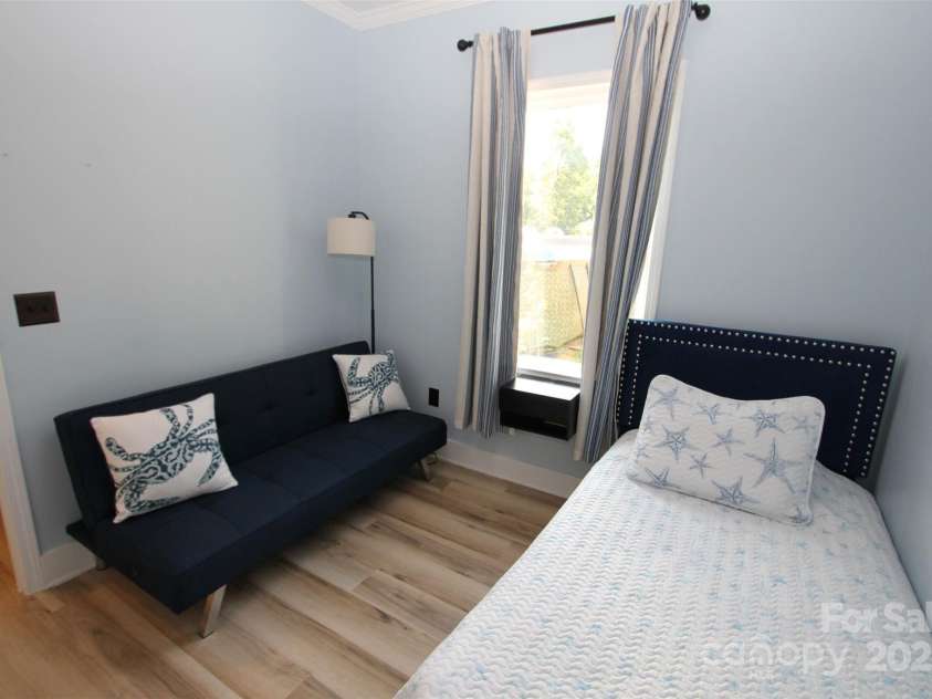 425 MARTIN Road, Wadesboro, NC 28170.  MLS# CAR4280277, YatesRealty ID 27608. 