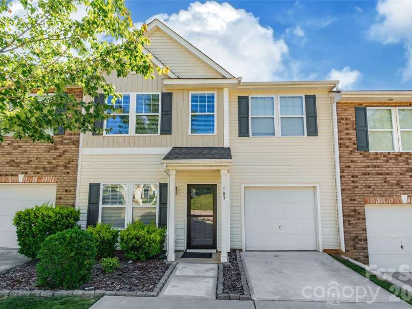 383 Battery Circle, Clover, SC 29710.  MLS# CAR4382483, YatesRealty ID 27609. 