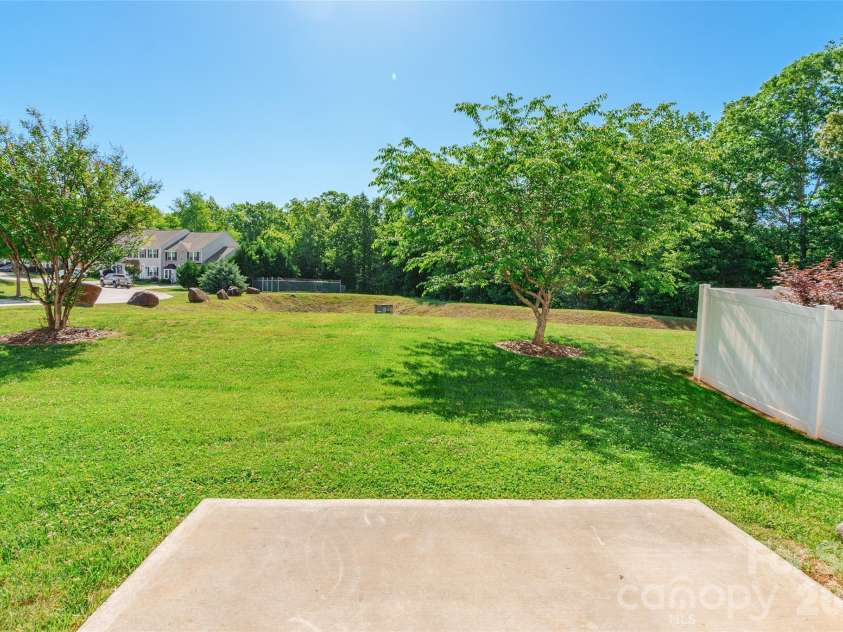 383 Battery Circle, Clover, SC 29710.  MLS# CAR4382483, YatesRealty ID 27609. 