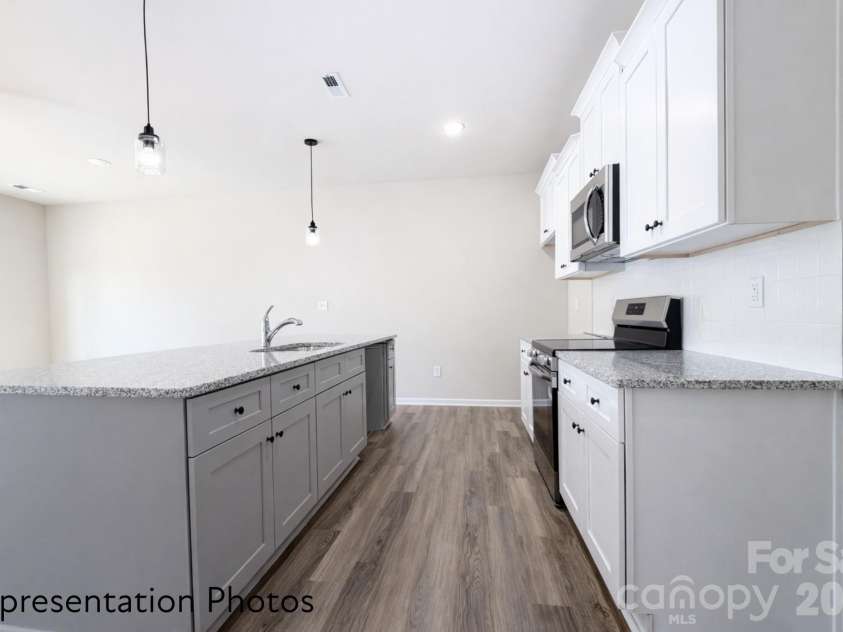 5937 Wallace Avenue, Charlotte, NC 28212.  MLS# CAR4349813, YatesRealty ID 2761. 
