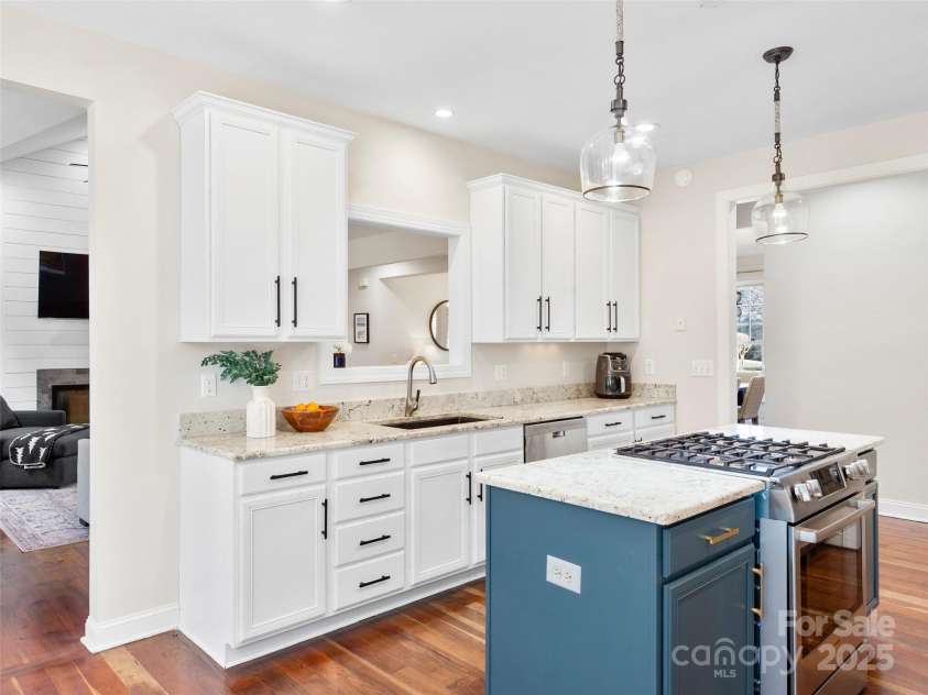 44 Chip Shot Court, Mills River, NC 28759.  MLS# CAR4252538, YatesRealty ID 27610. 