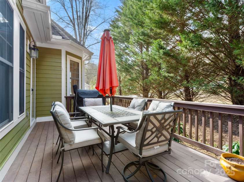 44 Chip Shot Court, Mills River, NC 28759.  MLS# CAR4252538, YatesRealty ID 27610. 