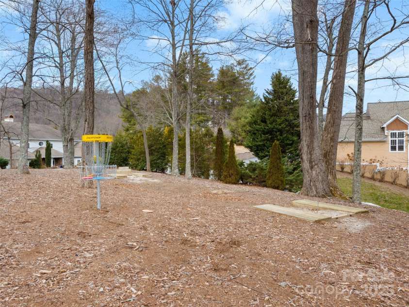 44 Chip Shot Court, Mills River, NC 28759.  MLS# CAR4252538, YatesRealty ID 27610. 