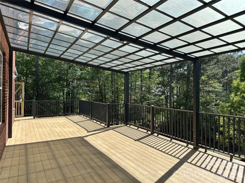 9220 Holly Hill Farm Road, Charlotte, NC 28277.  MLS# CAR4388039, YatesRealty ID 27610. Deck