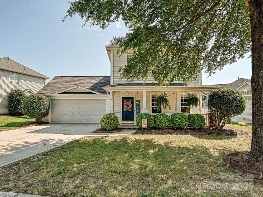 1011 Benning Circle, Indian Trail, NC 28079.  MLS# CAR4277178, YatesRealty ID 27611. 