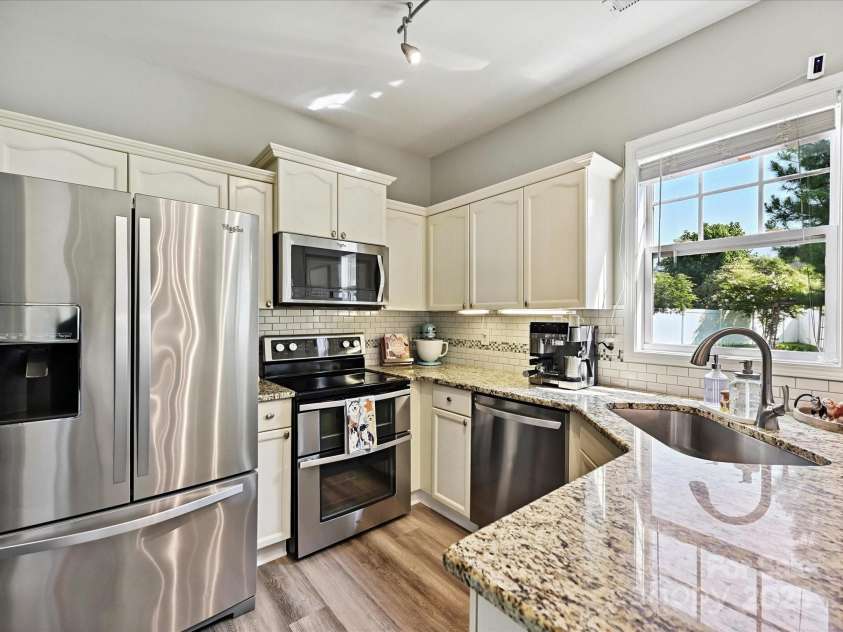 1011 Benning Circle, Indian Trail, NC 28079.  MLS# CAR4277178, YatesRealty ID 27611. 