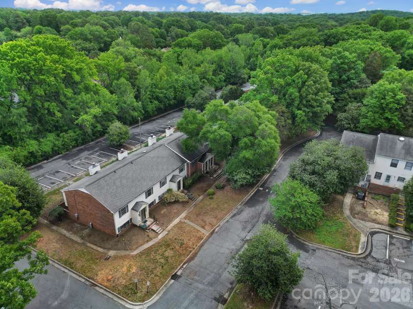 11005 Hunter Trail, Charlotte, NC 28226.  MLS# CAR4374581, YatesRealty ID 27612. 