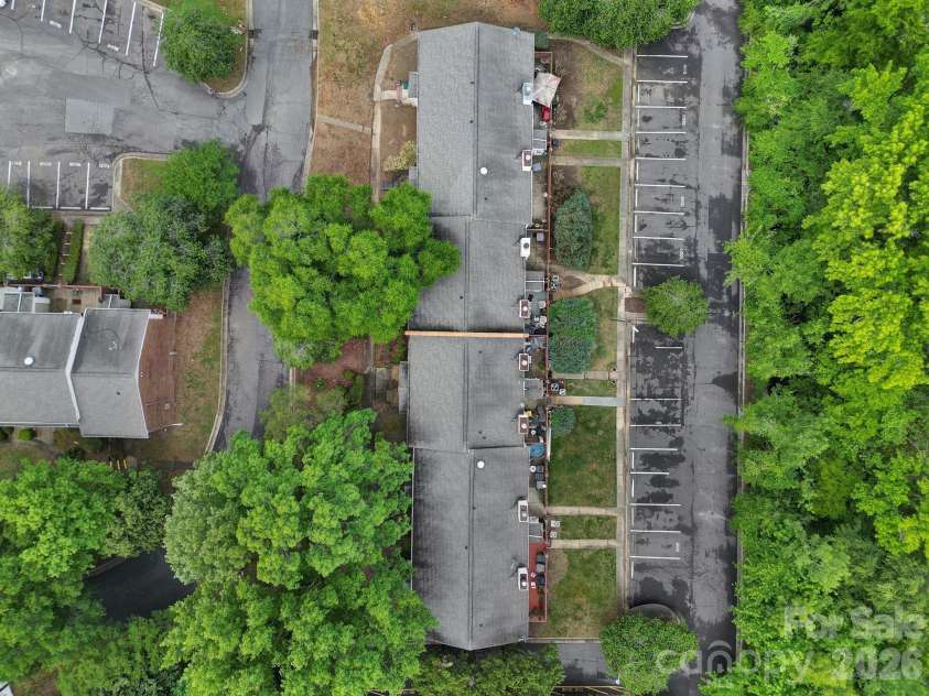 11005 Hunter Trail, Charlotte, NC 28226.  MLS# CAR4374581, YatesRealty ID 27612. 