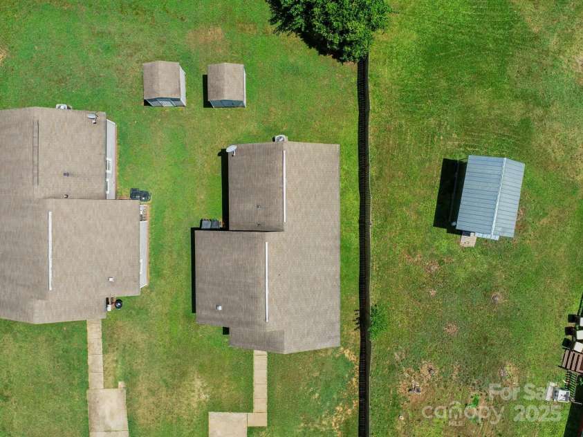 3420 Kentucky Avenue, Charlotte, NC 28216.  MLS# CAR4269109, YatesRealty ID 27612. 