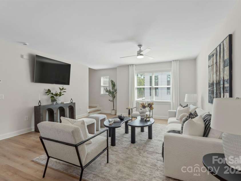 1120 Wonder Way, Charlotte, NC 28208.  MLS# CAR4307855, YatesRealty ID 27613. 