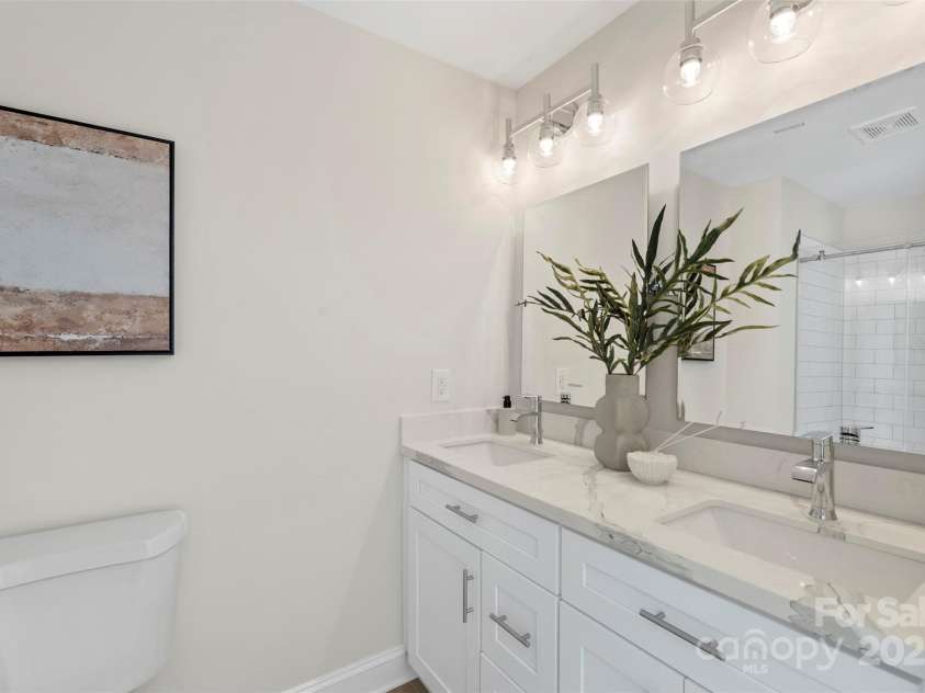 1120 Wonder Way, Charlotte, NC 28208.  MLS# CAR4307855, YatesRealty ID 27613. 