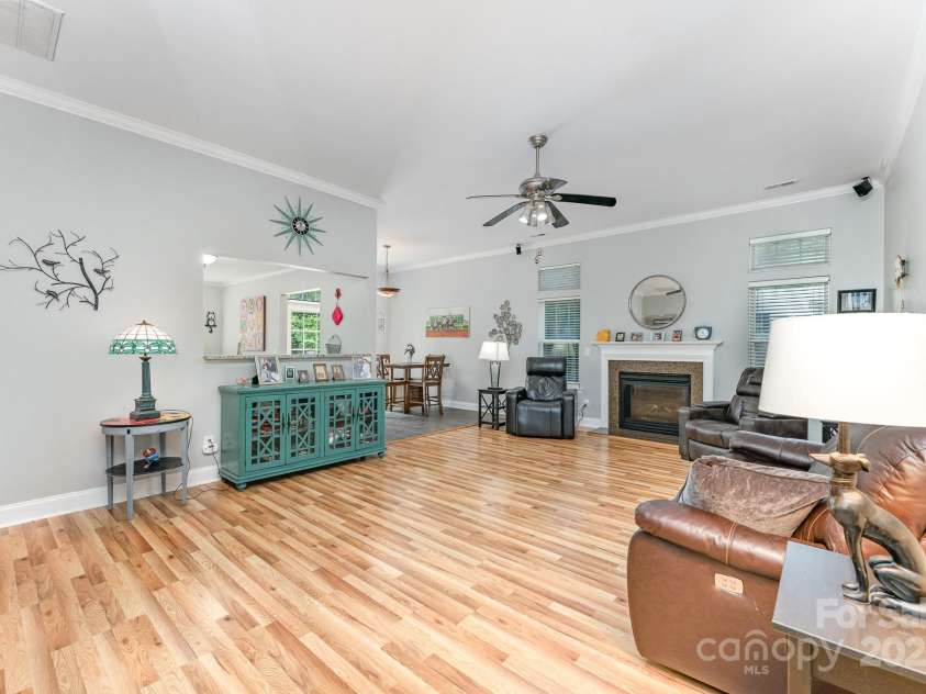 2471 Saguaro Lane, Kannapolis, NC 28083.  MLS# CAR4276359, YatesRealty ID 27613. 