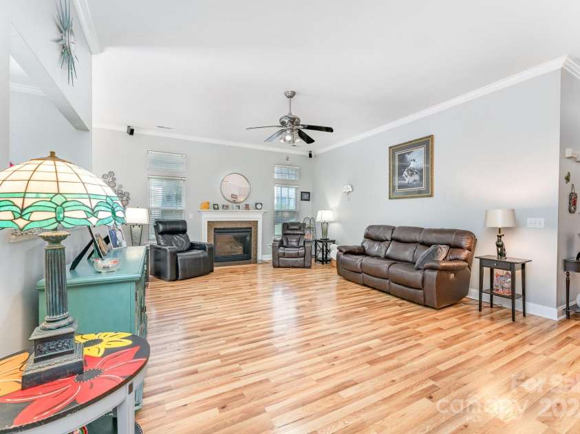 2471 Saguaro Lane, Kannapolis, NC 28083.  MLS# CAR4276359, YatesRealty ID 27613. Great Room w/ fireplace