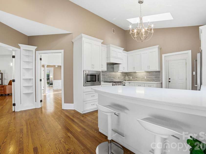 17206 Players Ridge Drive, Cornelius, NC 28031.  MLS# CAR4353041, YatesRealty ID 27614. 