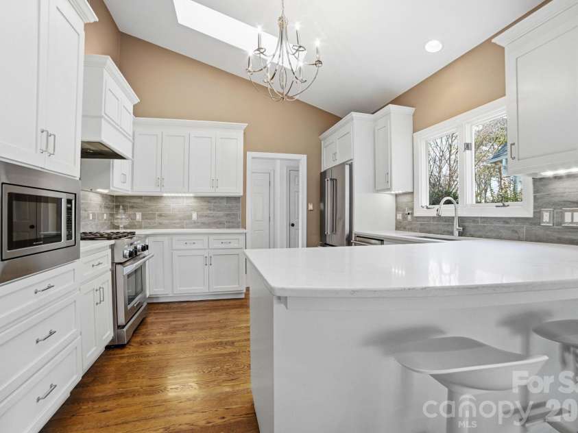17206 Players Ridge Drive, Cornelius, NC 28031.  MLS# CAR4353041, YatesRealty ID 27614. 
