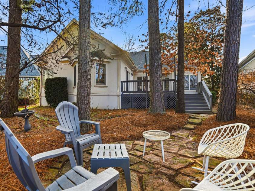 17206 Players Ridge Drive, Cornelius, NC 28031.  MLS# CAR4353041, YatesRealty ID 27614. 