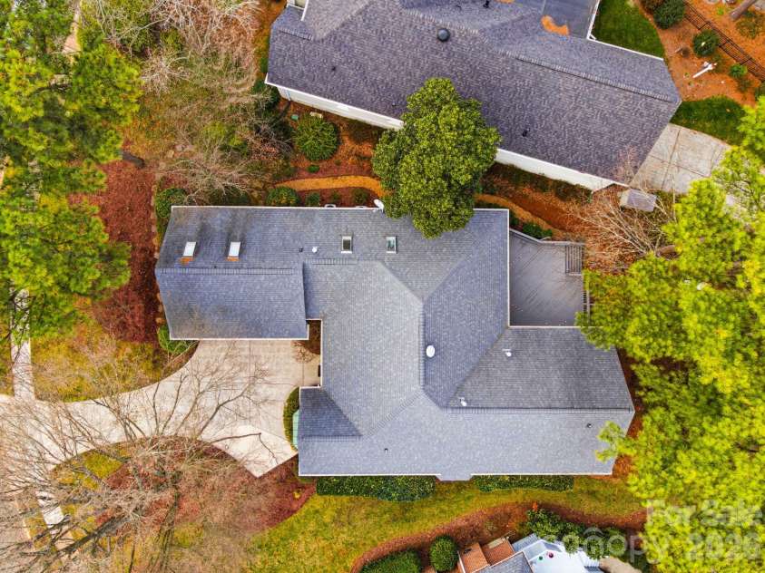 17206 Players Ridge Drive, Cornelius, NC 28031.  MLS# CAR4353041, YatesRealty ID 27614. 
