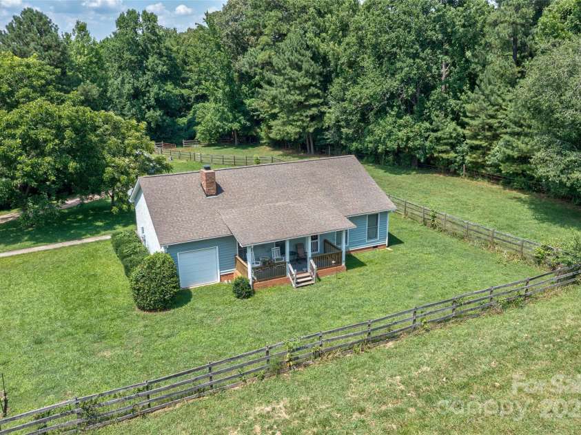 7411 Davis Road, Waxhaw, NC 28173.  MLS# CAR4278062, YatesRealty ID 27614. 