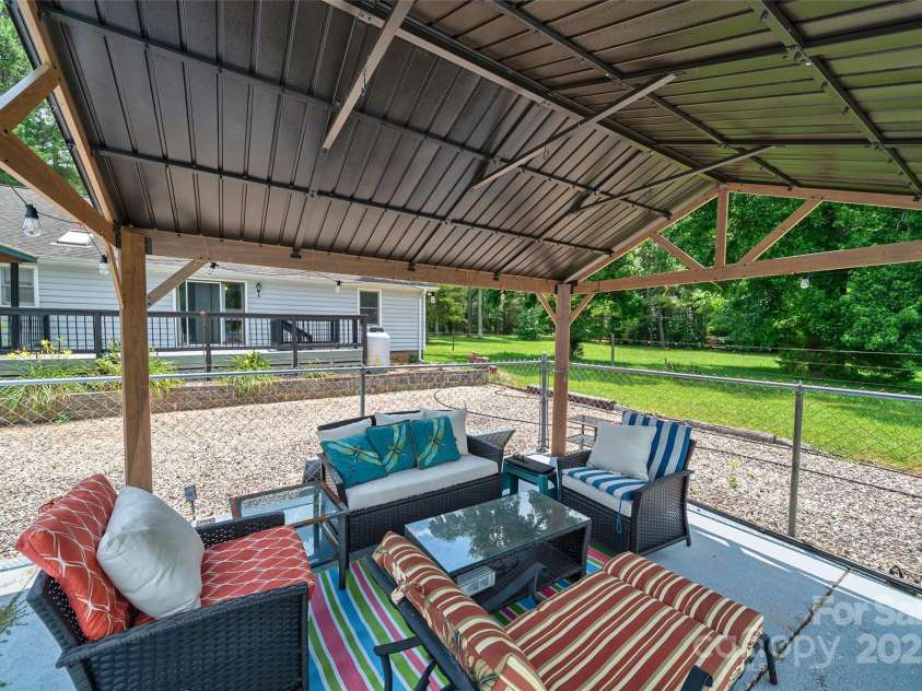 7411 Davis Road, Waxhaw, NC 28173.  MLS# CAR4278062, YatesRealty ID 27614. POOL GAZEBO