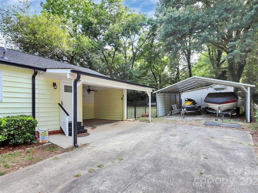 584 Allison Street, Concord, NC 28025.  MLS# CAR4281983, YatesRealty ID 27615. 