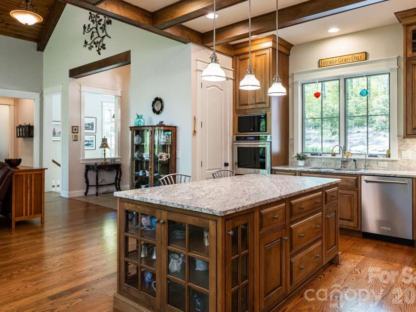 587 Autumn Sky Drive, Hendersonville, NC 28792.  MLS# CAR4364396, YatesRealty ID 27616. 