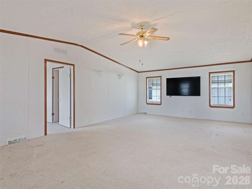 25 Lester Lane, Waynesville, NC 28785.  MLS# CAR4388260, YatesRealty ID 27617. 