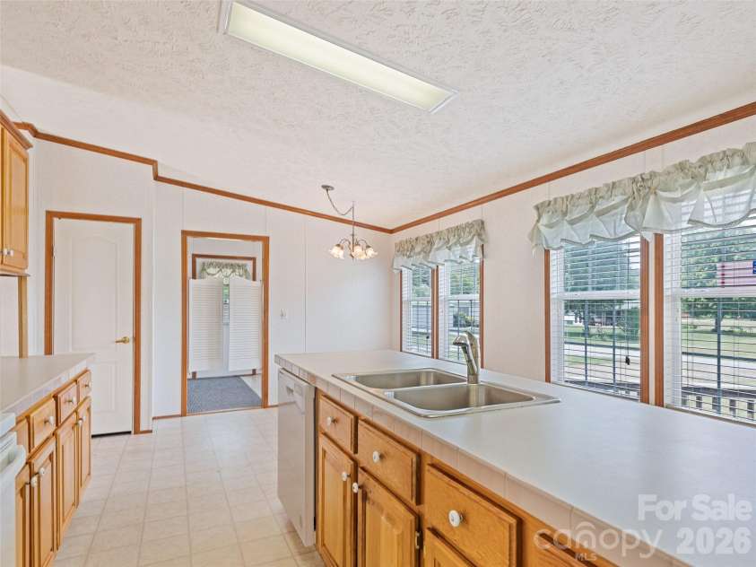 25 Lester Lane, Waynesville, NC 28785.  MLS# CAR4388260, YatesRealty ID 27617. 