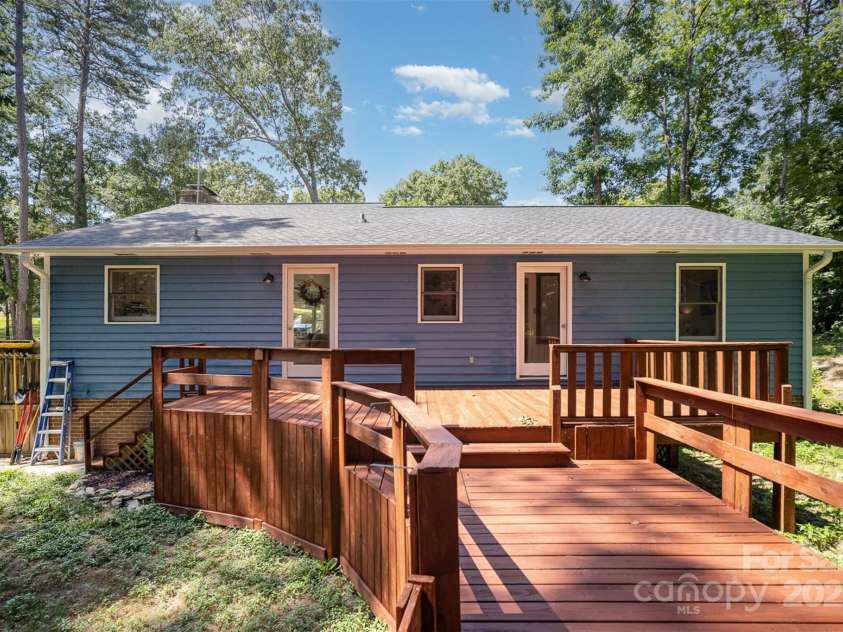 256 Timberland Loop, Mooresville, NC 28115.  MLS# CAR4278398, YatesRealty ID 27617. 
